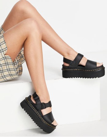 Voss Quad sandals in black